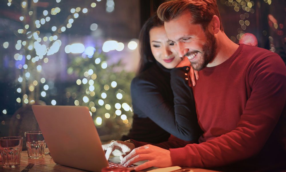 Blog - Cybersecurity Tips for Online Shopping During the Holidays